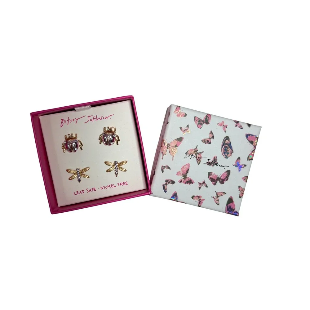 Betsey Johnson refer photos